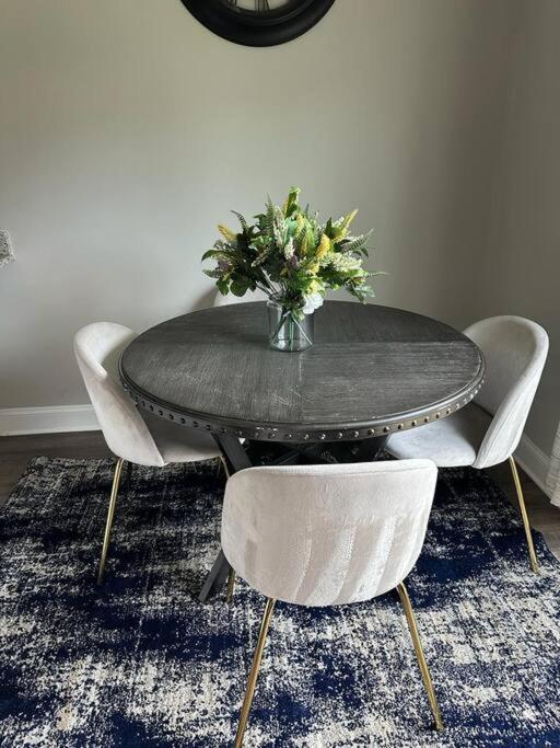 Gorgeous 3 Bedroom Home With Cable Tv In All Rooms & Free Wi-Fi Concord Eksteriør bilde