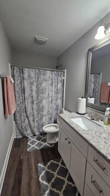Gorgeous 3 Bedroom Home With Cable Tv In All Rooms & Free Wi-Fi Concord Eksteriør bilde